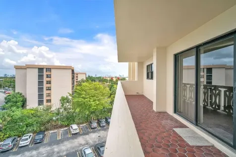 800 NE 195th Street Miami FL 33179