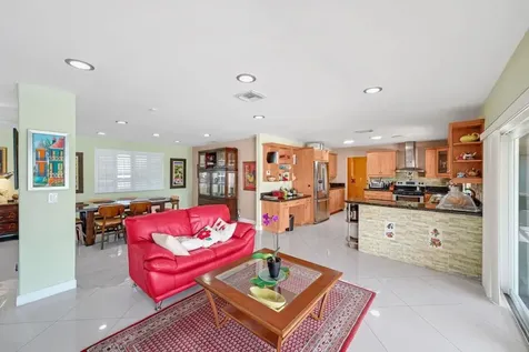 6207 Royal Poinciana Lane Tamarac FL 33319