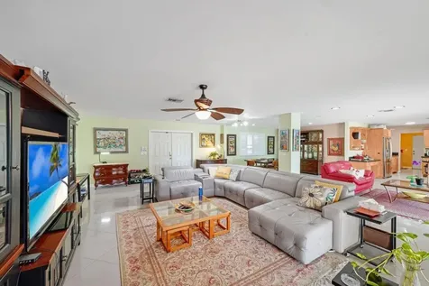 6207 Royal Poinciana Lane Tamarac FL 33319