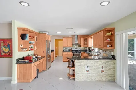6207 Royal Poinciana Lane Tamarac FL 33319