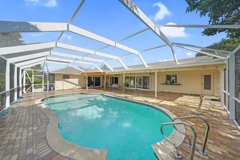 6207 Royal Poinciana Lane Tamarac FL 33319