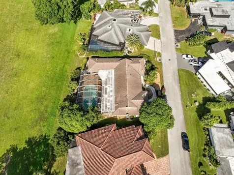 6207 Royal Poinciana Lane Tamarac FL 33319