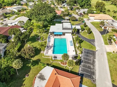 6207 Royal Poinciana Lane Tamarac FL 33319