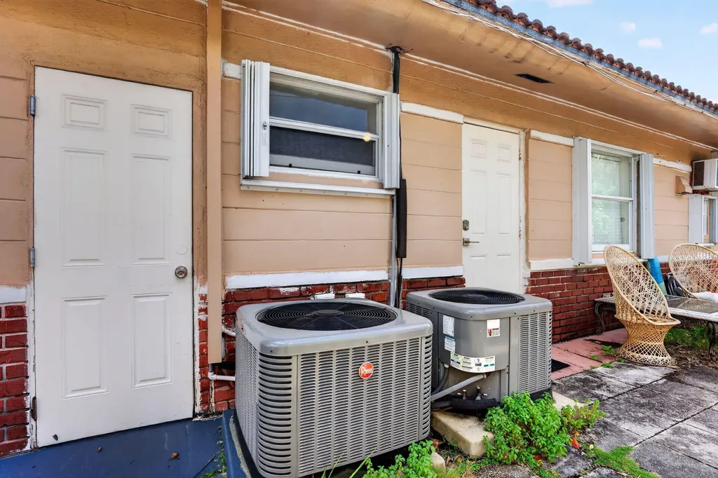1932 NE 7th Street Deerfield Beach FL 33441