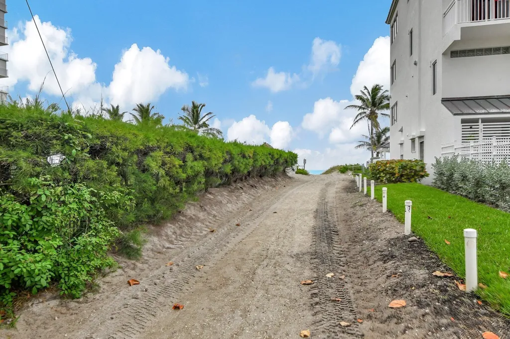 1932 NE 7th Street Deerfield Beach FL 33441
