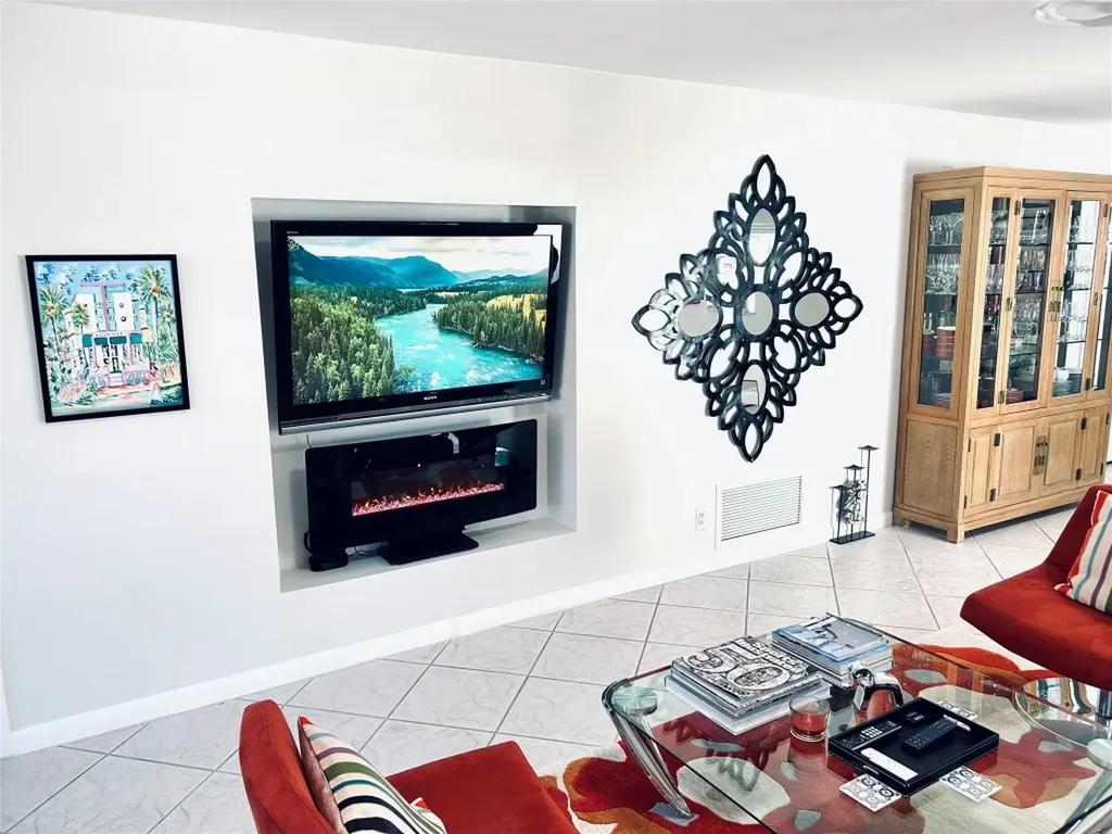 850 Meadowlark Lane Delray Beach FL 33445