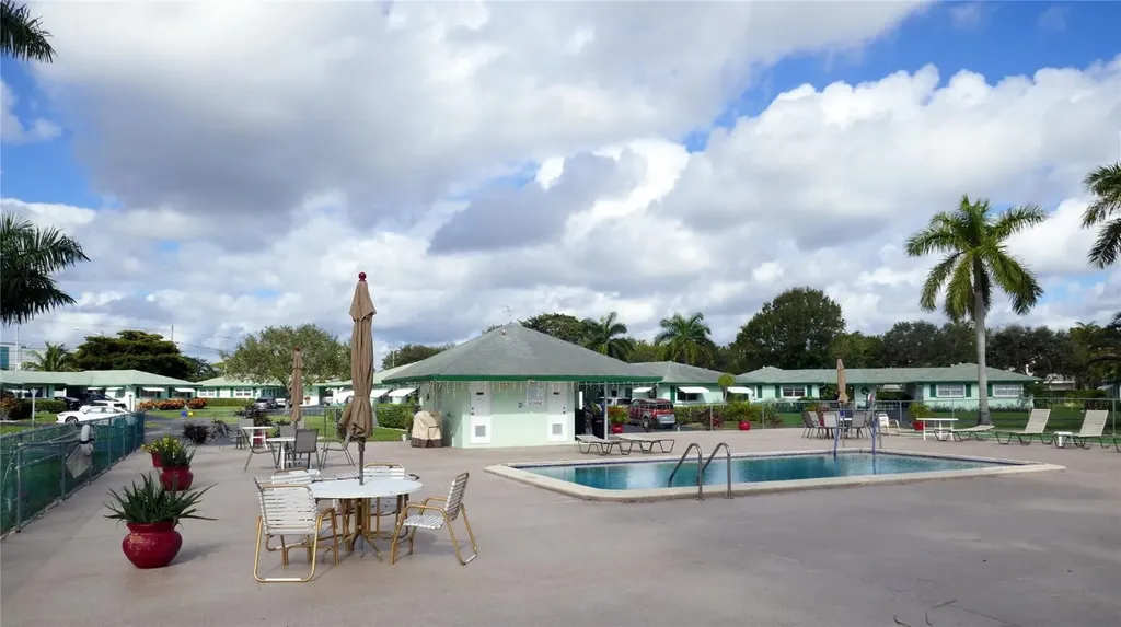 850 Meadowlark Lane Delray Beach FL 33445