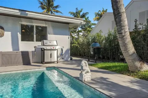 872 Appleby Street Boca Raton FL 33487