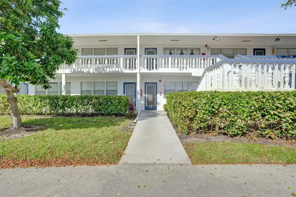 91 Tilford Deerfield Beach FL 33442