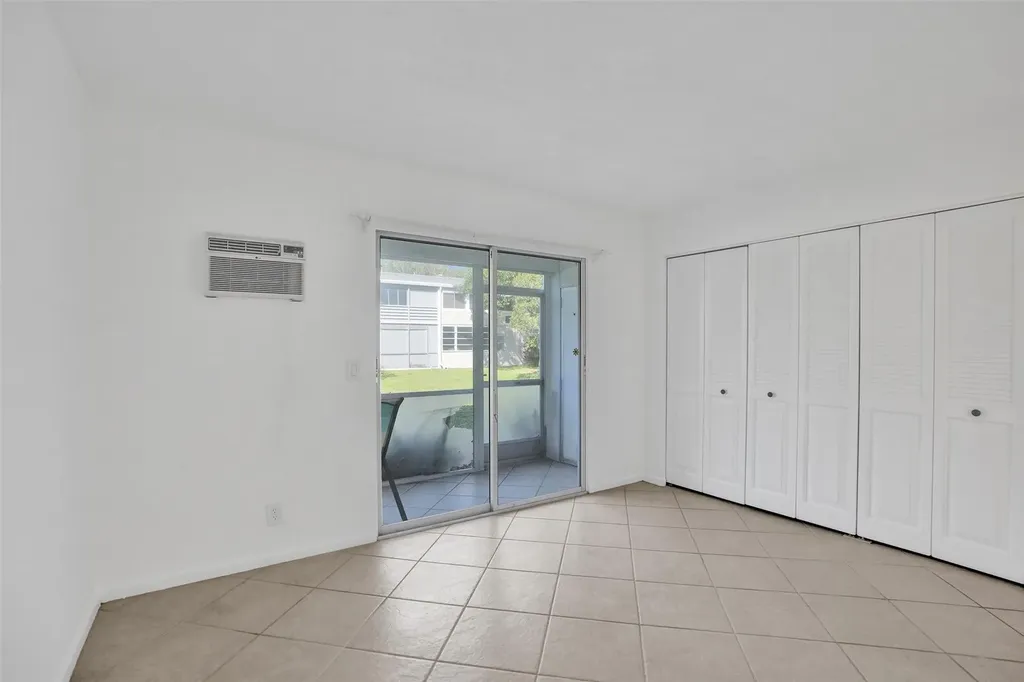 91 Tilford Deerfield Beach FL 33442