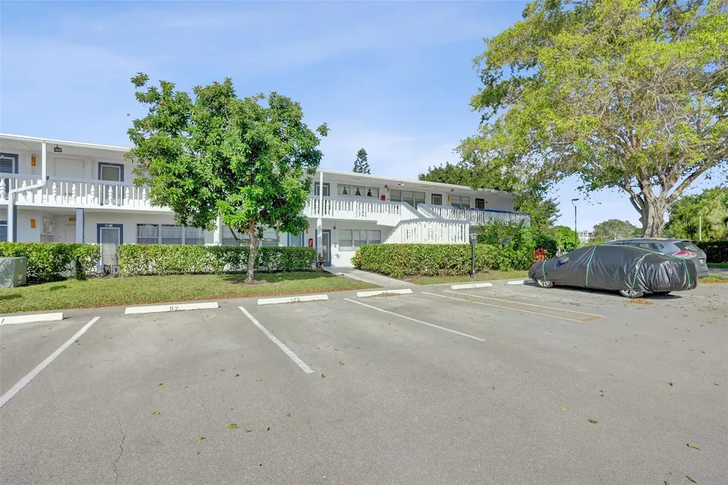 91 Tilford Deerfield Beach FL 33442