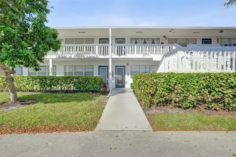 91 Tilford Deerfield Beach FL 33442