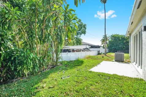 7874 Griswold Street Lantana FL 33462