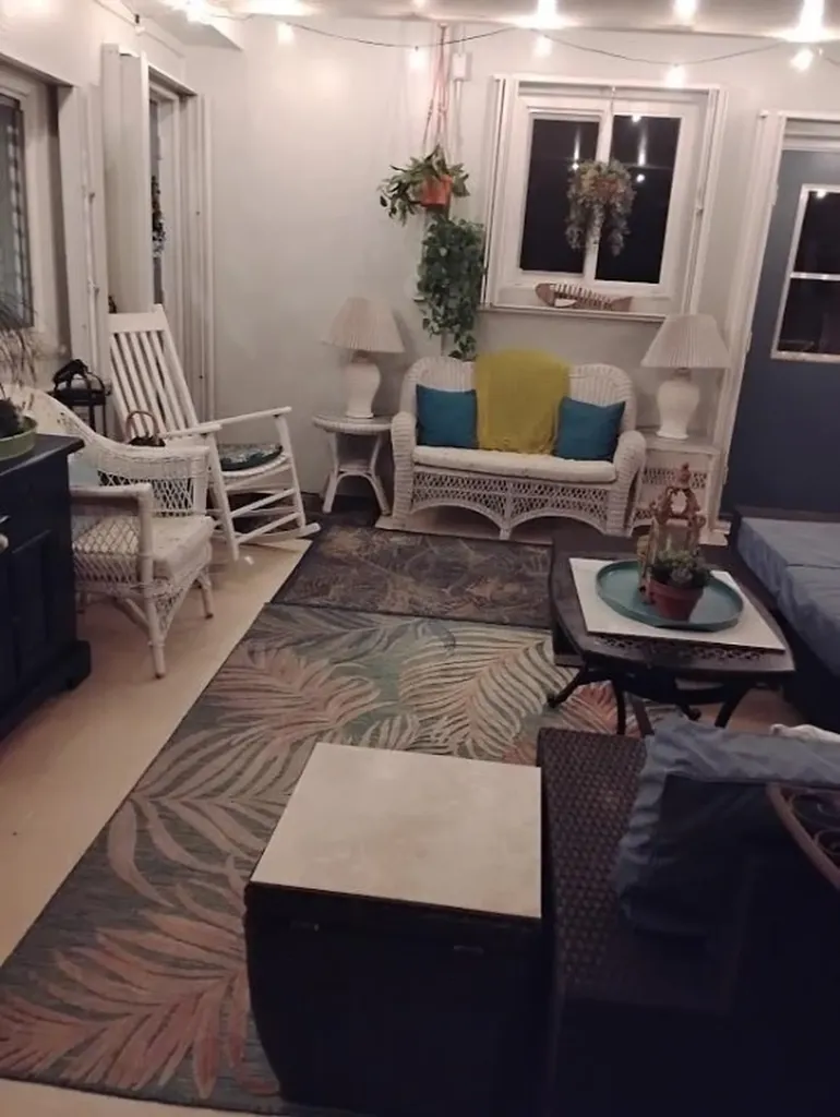 2611 NE 53rd Street Lighthouse Point FL 33064