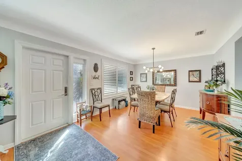 2611 NE 53rd Street Lighthouse Point FL 33064