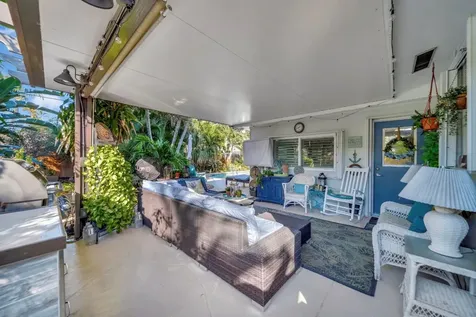 2611 NE 53rd Street Lighthouse Point FL 33064