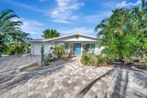 2611 NE 53rd Street Lighthouse Point FL 33064