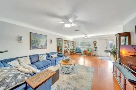2611 NE 53rd Street Lighthouse Point FL 33064