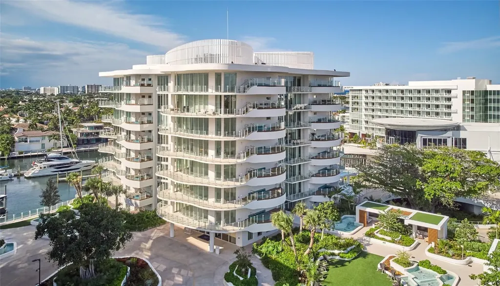 2221 SE 17 Street Fort Lauderdale FL 33316