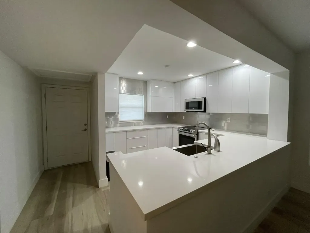 250 NE 20th Street Boca Raton FL 33431