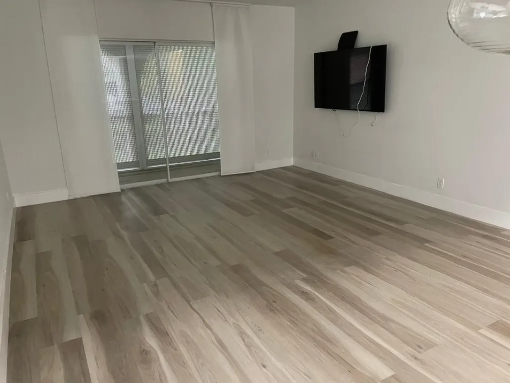 250 NE 20th Street Boca Raton FL 33431