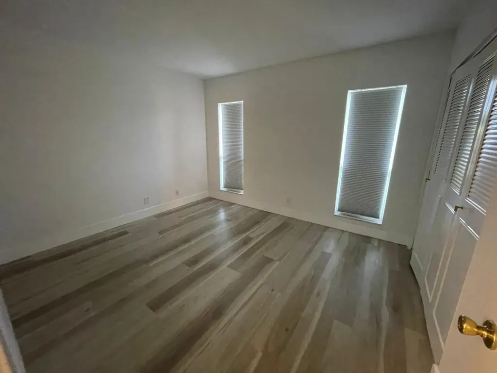 250 NE 20th Street Boca Raton FL 33431