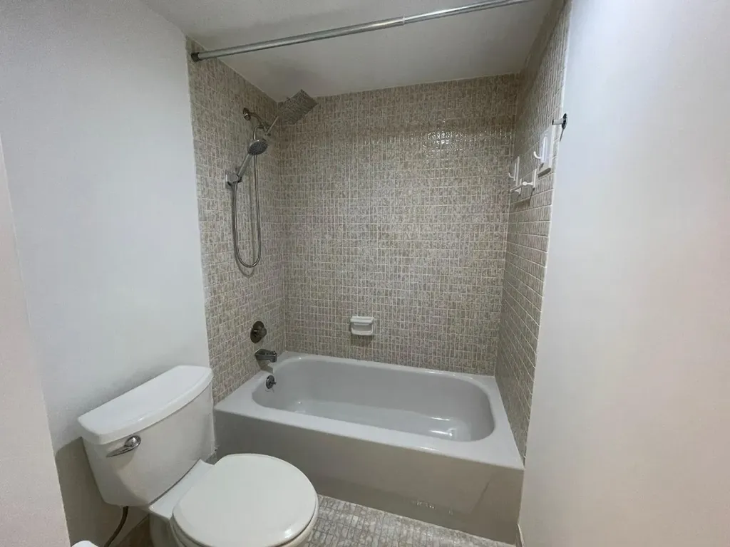 250 NE 20th Street Boca Raton FL 33431