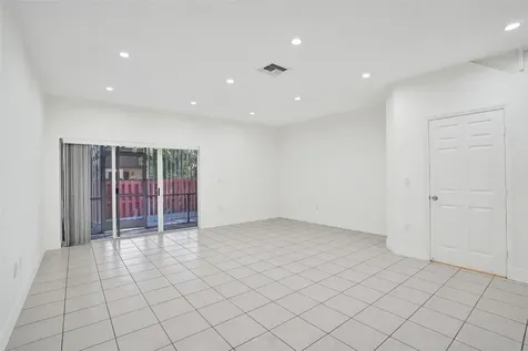 1003 NW 100th Avenue Pembroke Pines FL 33024