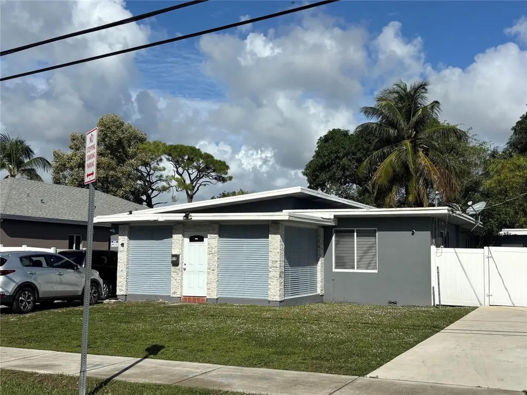 935 NE 33rd Street Oakland Park FL 33334
