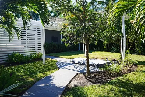 1017 Lincoln Street Hollywood FL 33019