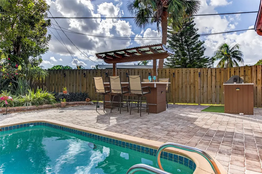 40 SW 9th Court Pompano Beach FL 33060