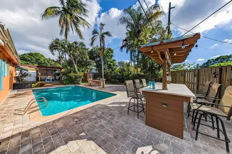40 SW 9th Court Pompano Beach FL 33060