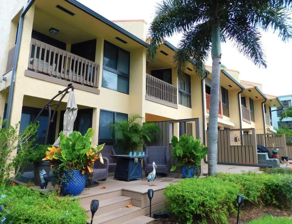 797 S Riverside Drive S Pompano Beach FL 33062