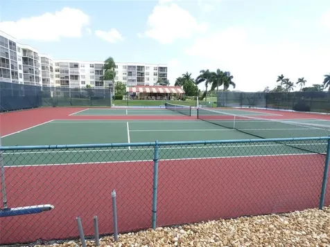 9720 S Hollybrook Lake Drive Pembroke Pines FL 33025