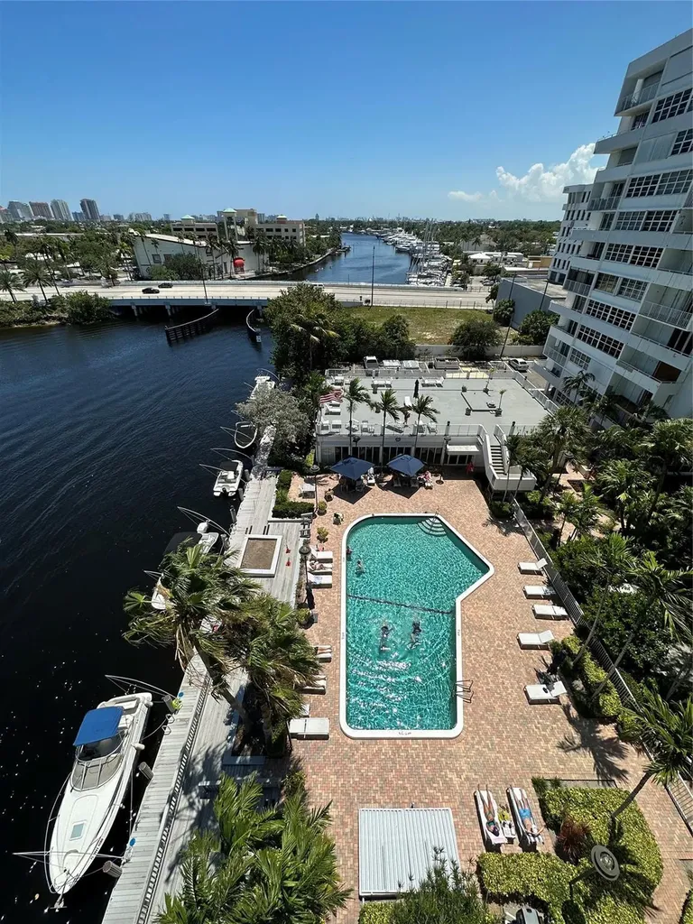 1160 N Federal Highway Fort Lauderdale FL 33304