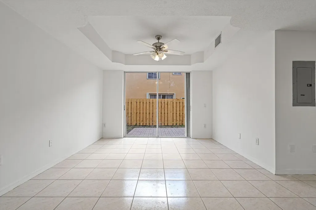 8520 NW 139th Terrace Miami Lakes FL 33016