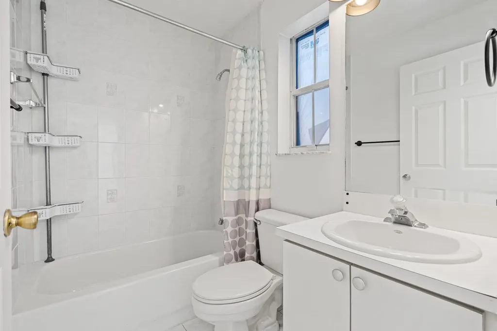 8520 NW 139th Terrace Miami Lakes FL 33016