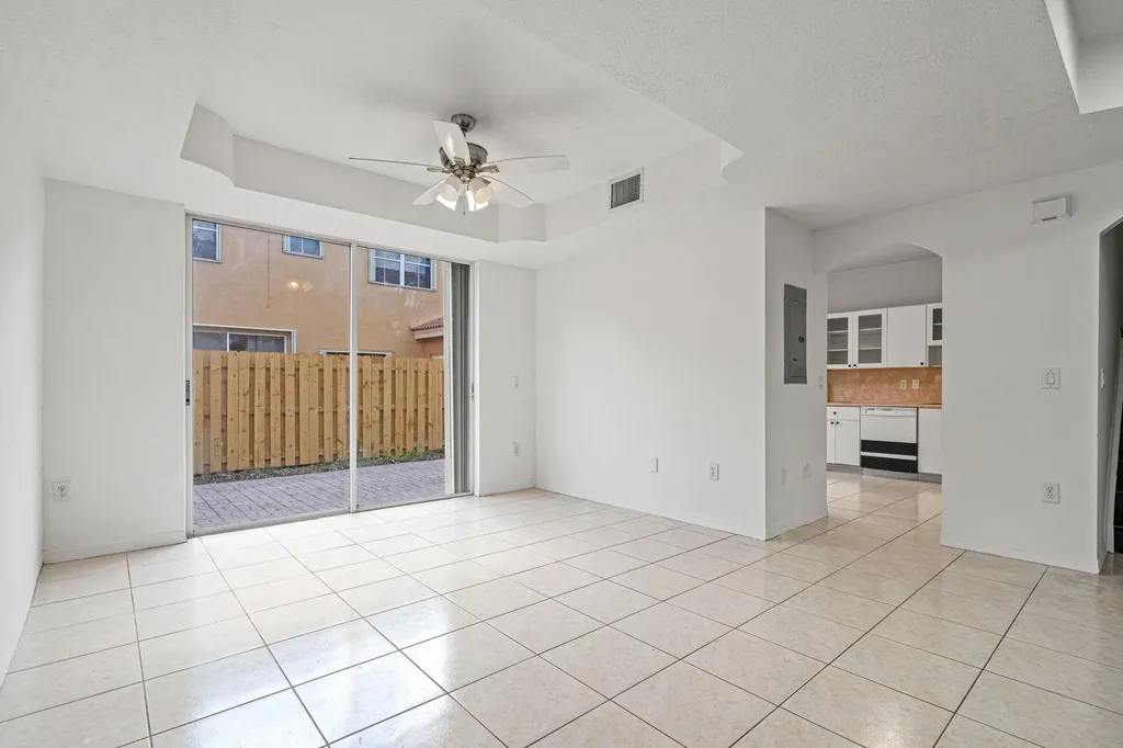 8520 NW 139th Terrace Miami Lakes FL 33016