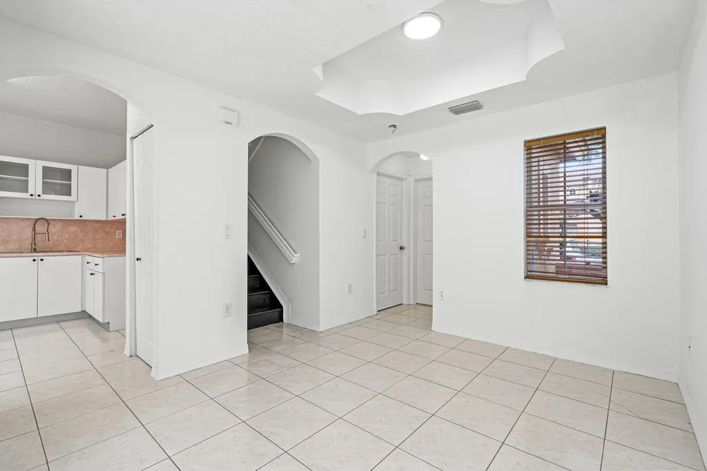 8520 NW 139th Terrace Miami Lakes FL 33016