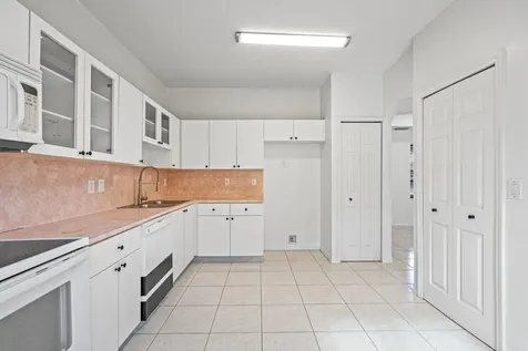 8520 NW 139th Terrace Miami Lakes FL 33016