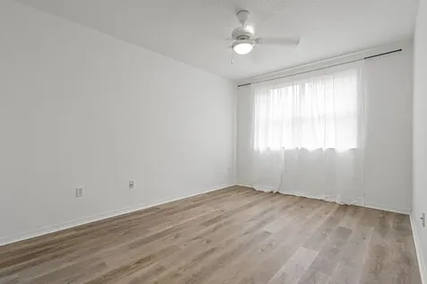 8520 NW 139th Terrace Miami Lakes FL 33016