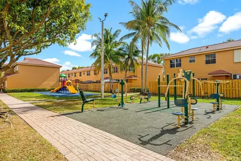 8520 NW 139th Terrace Miami Lakes FL 33016