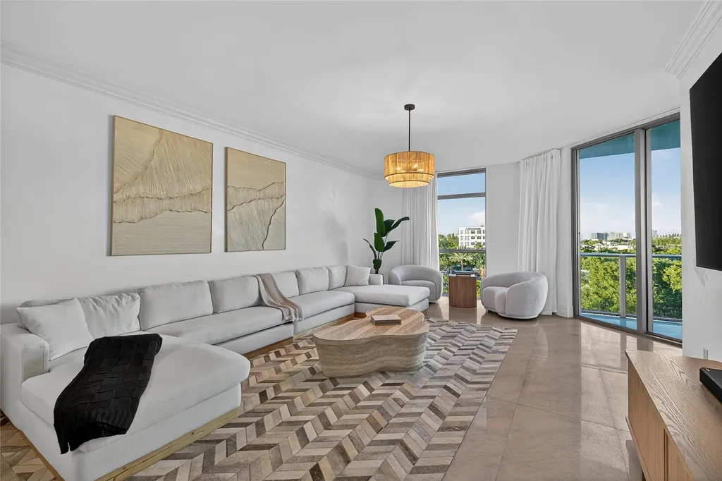 17301 Biscayne Boulevard Aventura FL 33160