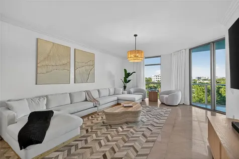 17301 Biscayne Boulevard Aventura FL 33160