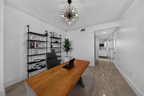 17301 Biscayne Boulevard Aventura FL 33160