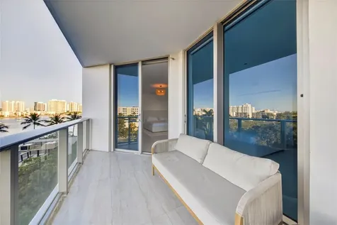 17301 Biscayne Boulevard Aventura FL 33160