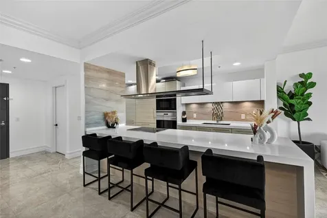 17301 Biscayne Boulevard Aventura FL 33160