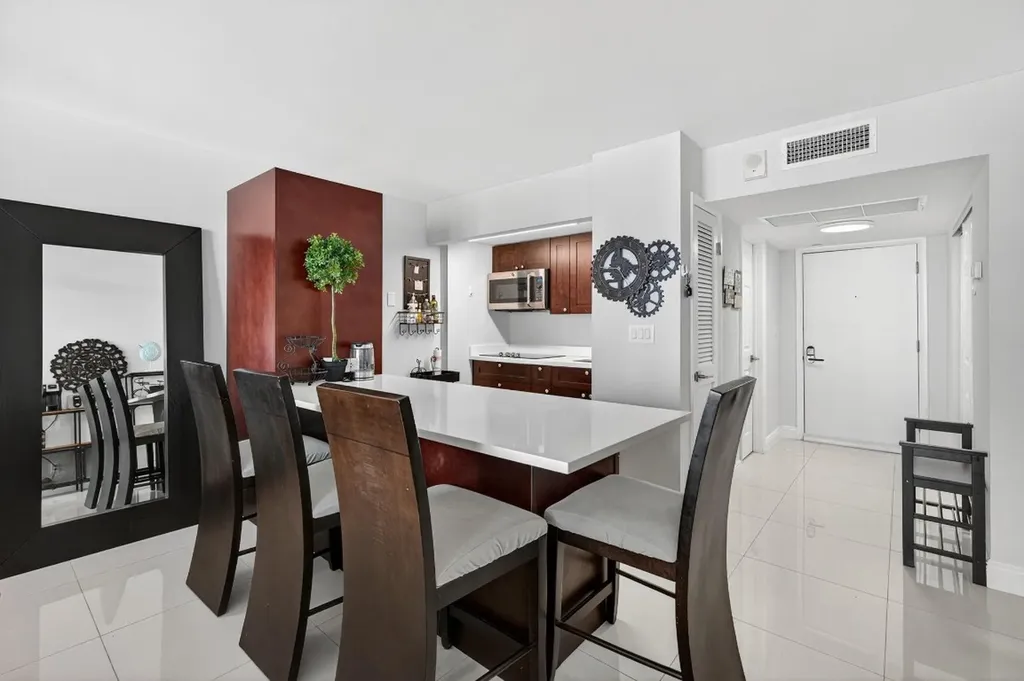 209 N Fort Lauderdale Beach Boulevard Fort Lauderdale FL 33304