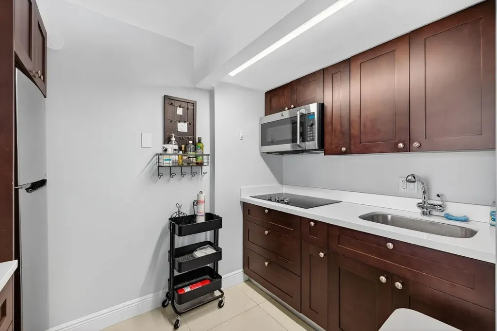 209 N Fort Lauderdale Beach Boulevard Fort Lauderdale FL 33304