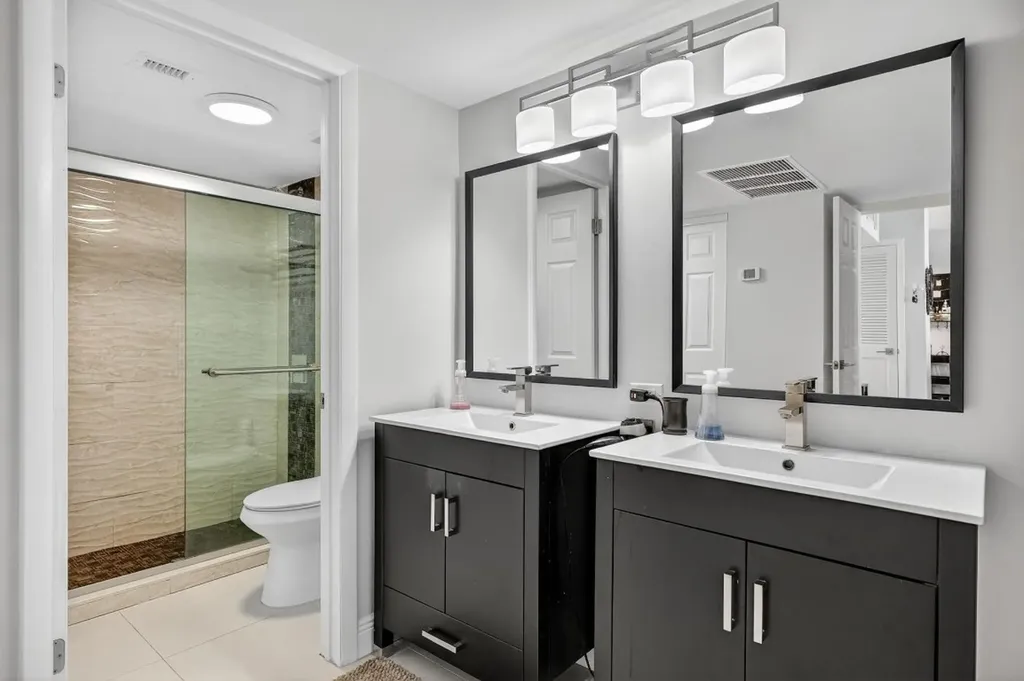 209 N Fort Lauderdale Beach Boulevard Fort Lauderdale FL 33304